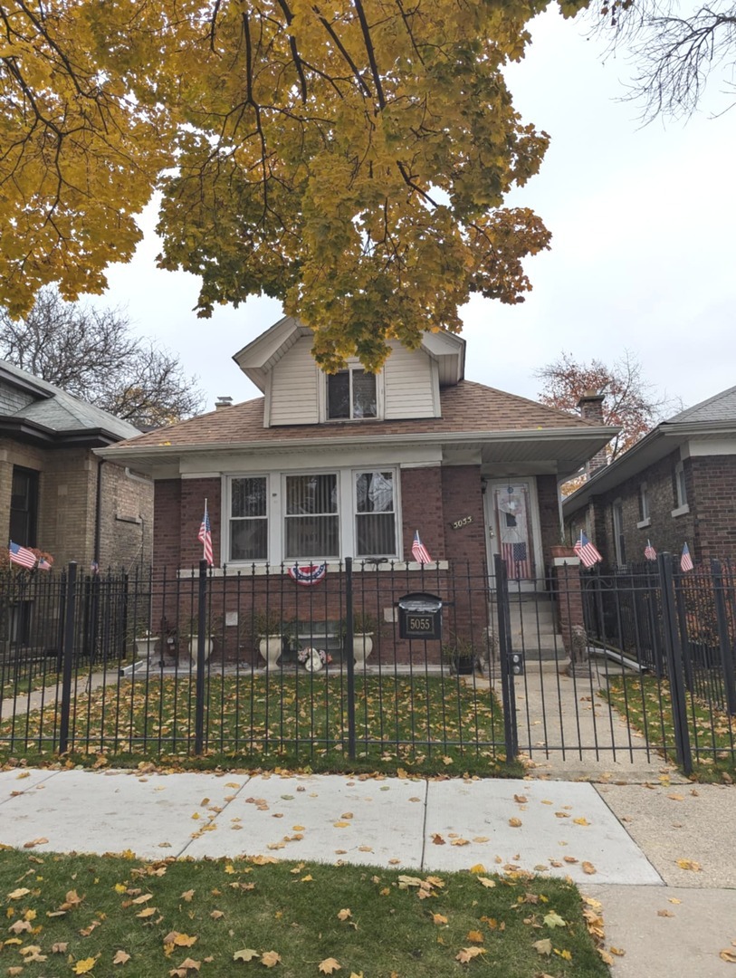 Property Photo:  5055 N Mozart Street  IL 60625 