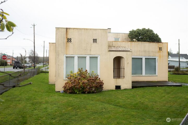304  Emerson Avenue  Hoquiam WA 98550 photo