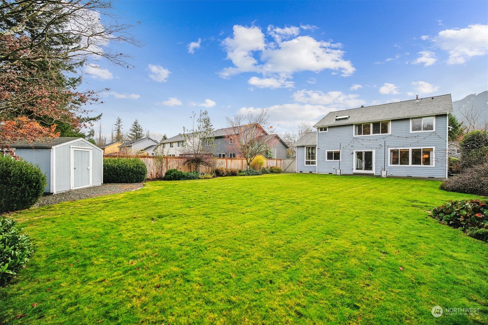 Property Photo:  500 SE 5th Street  WA 98045 