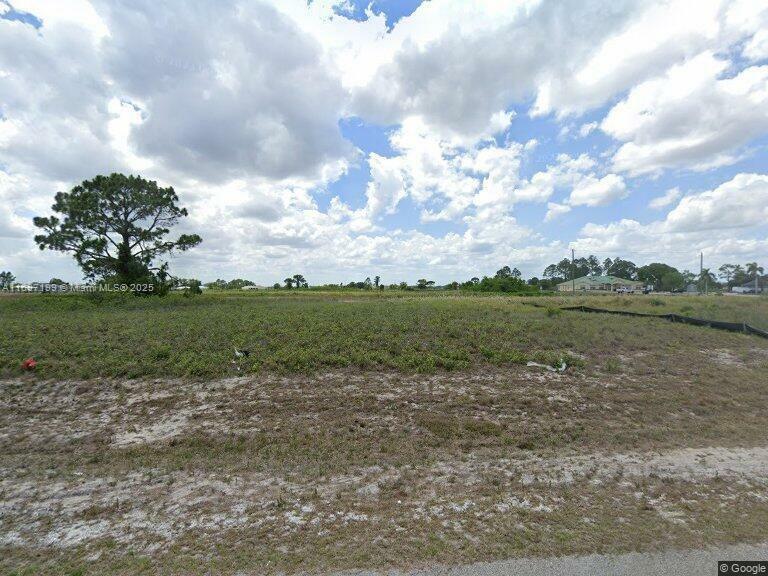 Property Photo: 9035 W Justice Circle FL 33935