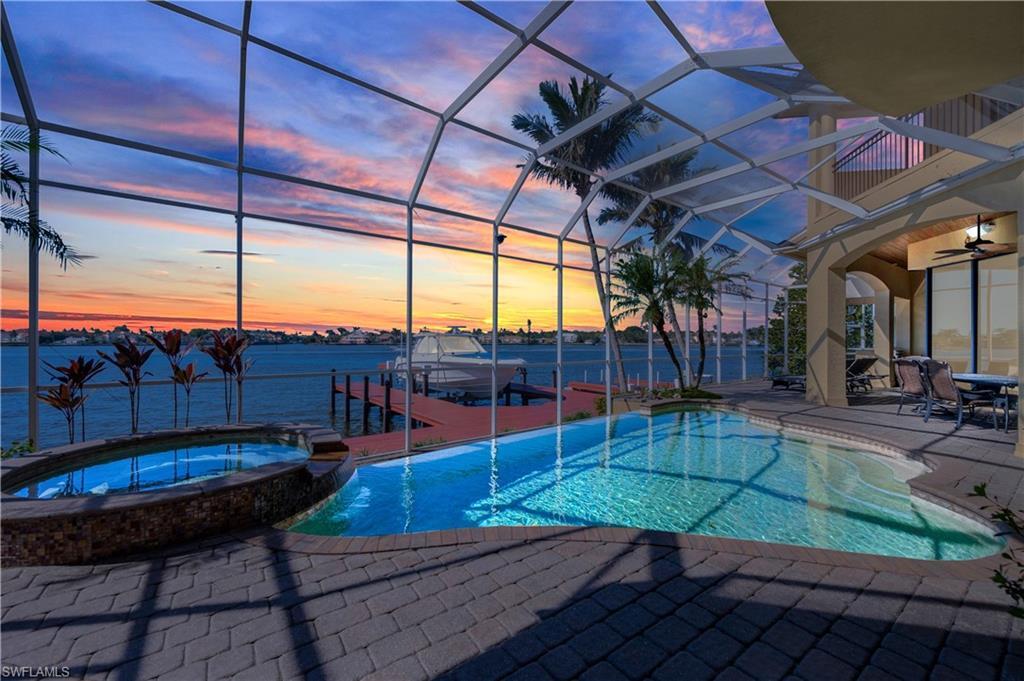 Property Photo:  2050 Kingfish Rd  FL 34102 