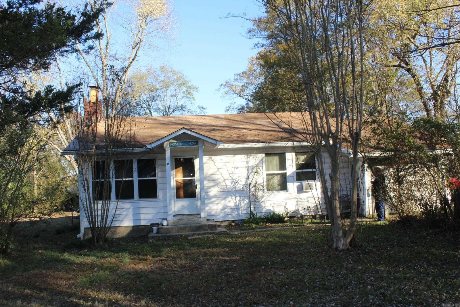 Property Photo: 154 W Johnson Avenue AR 71945