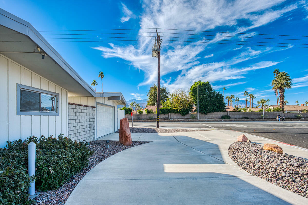 Property Photo:  74015 Aster Drive  CA 92260 