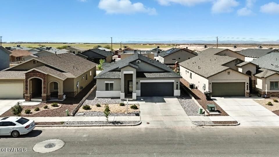 Property Photo: 13756 Lago Vista Avenue TX 79928