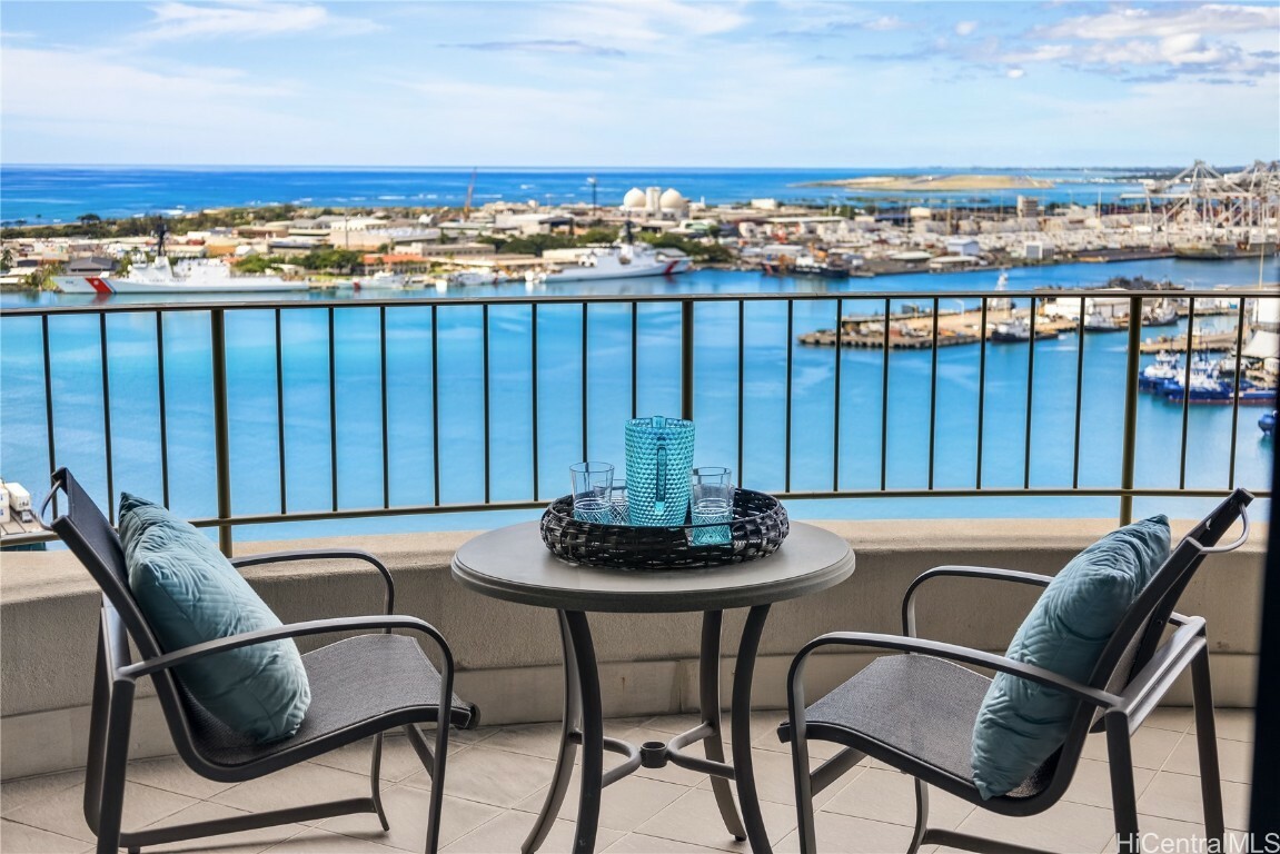 Property Photo: 66 Queen Street 2705 HI 96813