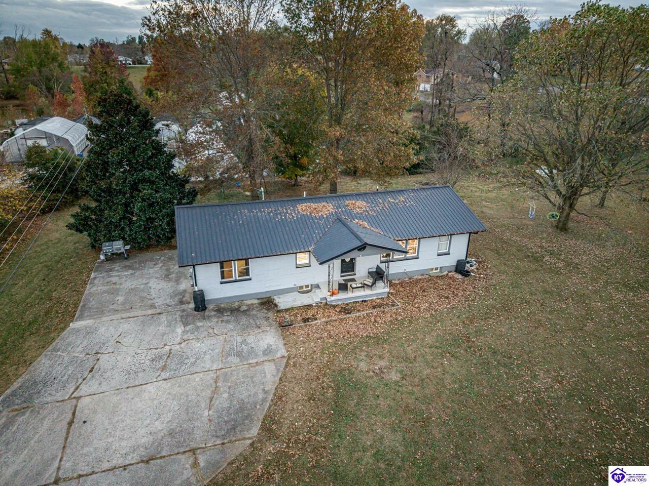 Property Photo:  404 Chester Street  KY 42754 