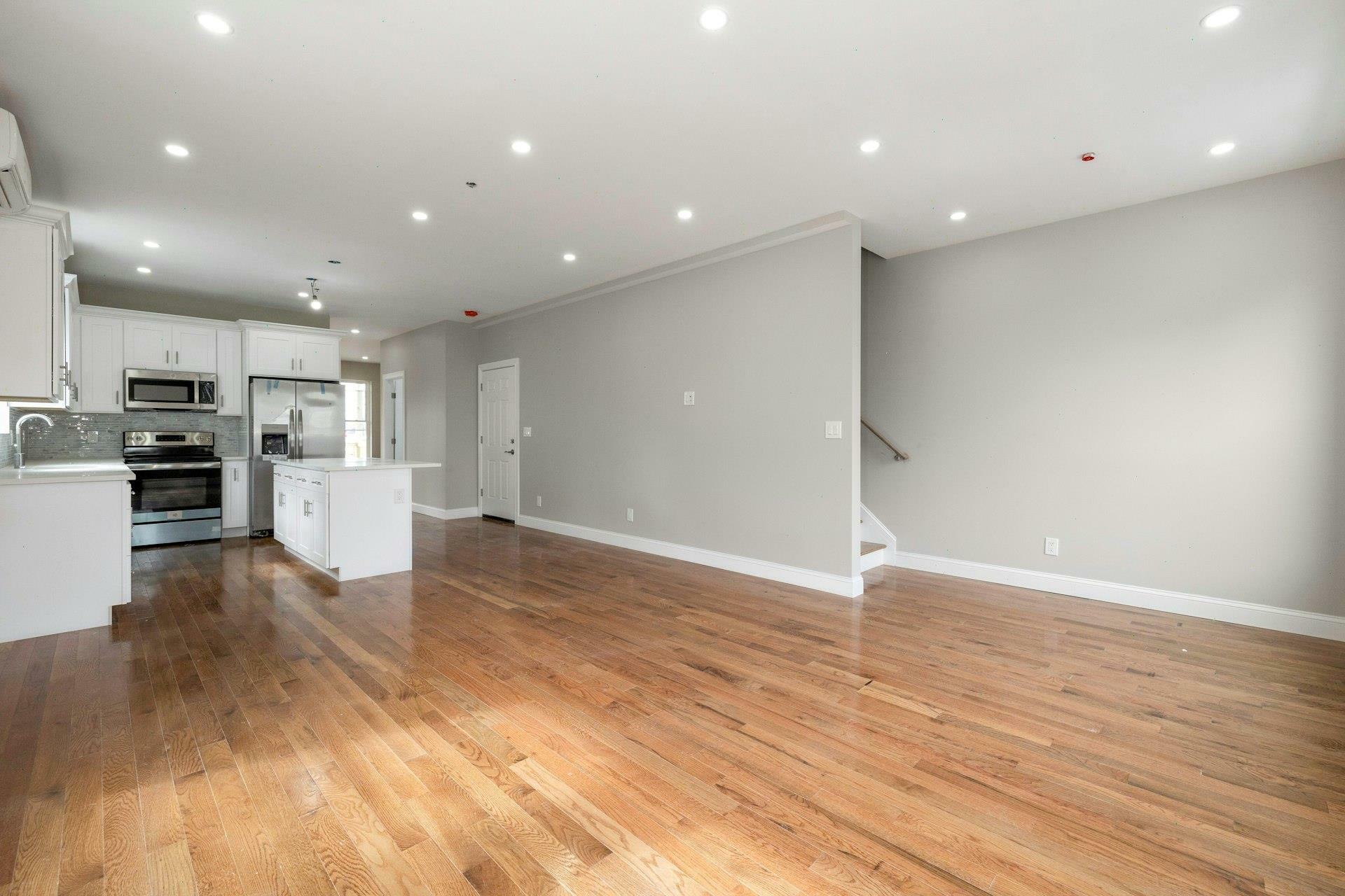 Property Photo:  14 Clinton Street 2  NY 10591 