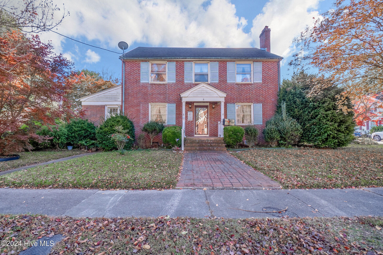 Property Photo:  705 Cedar Street  NC 27909 