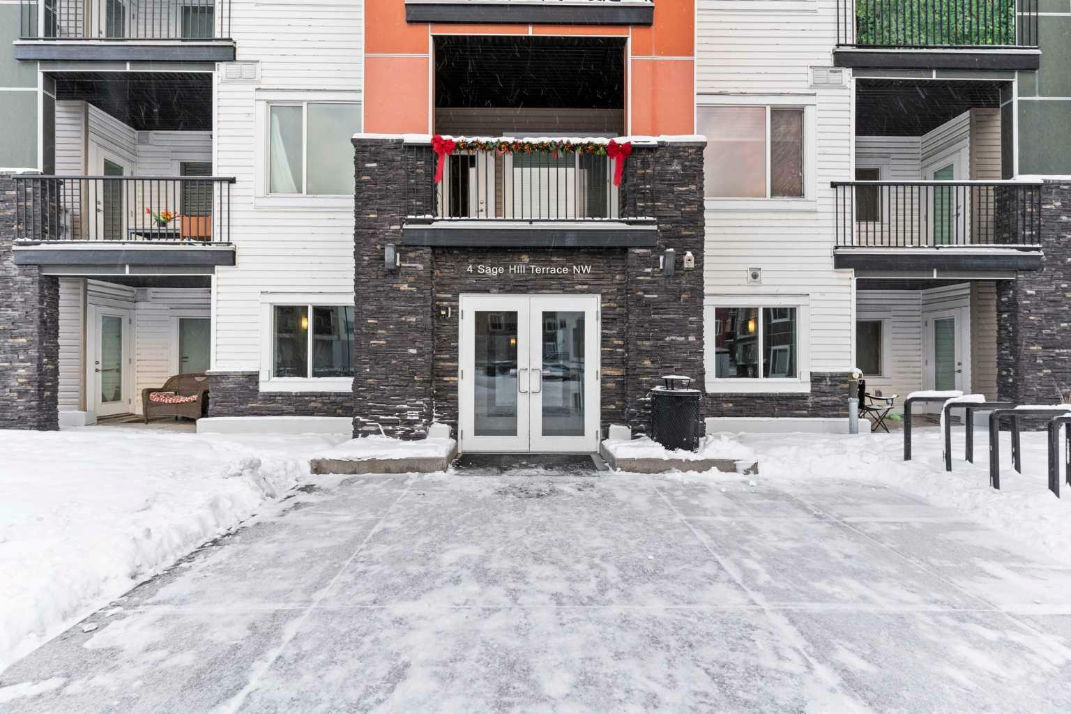 Photo de la propriété:  4 Sage Hill Terrace NW 121  AB T3R 0W4 