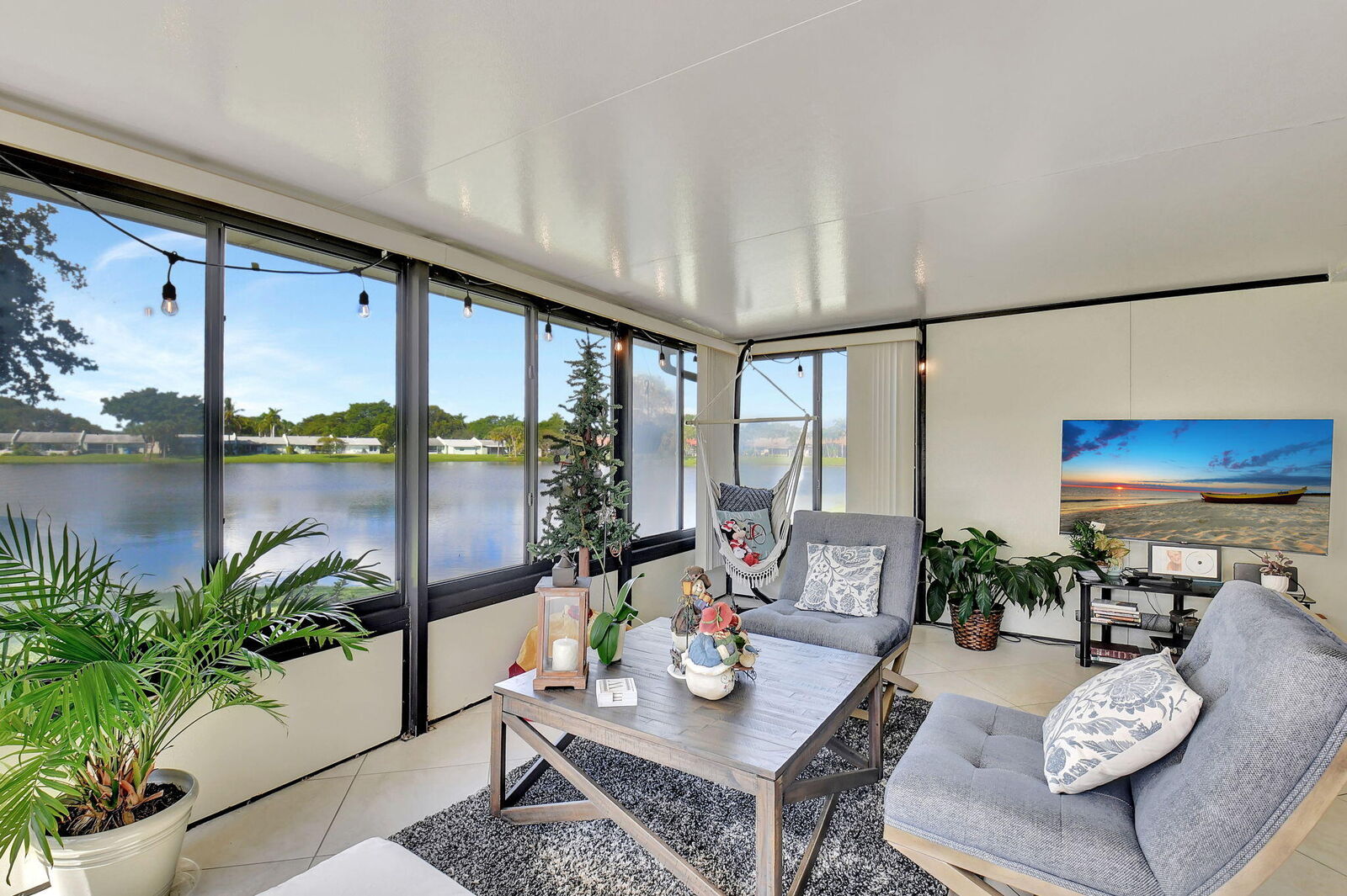 Property Photo:  31 Mayfair Lane  FL 33426 