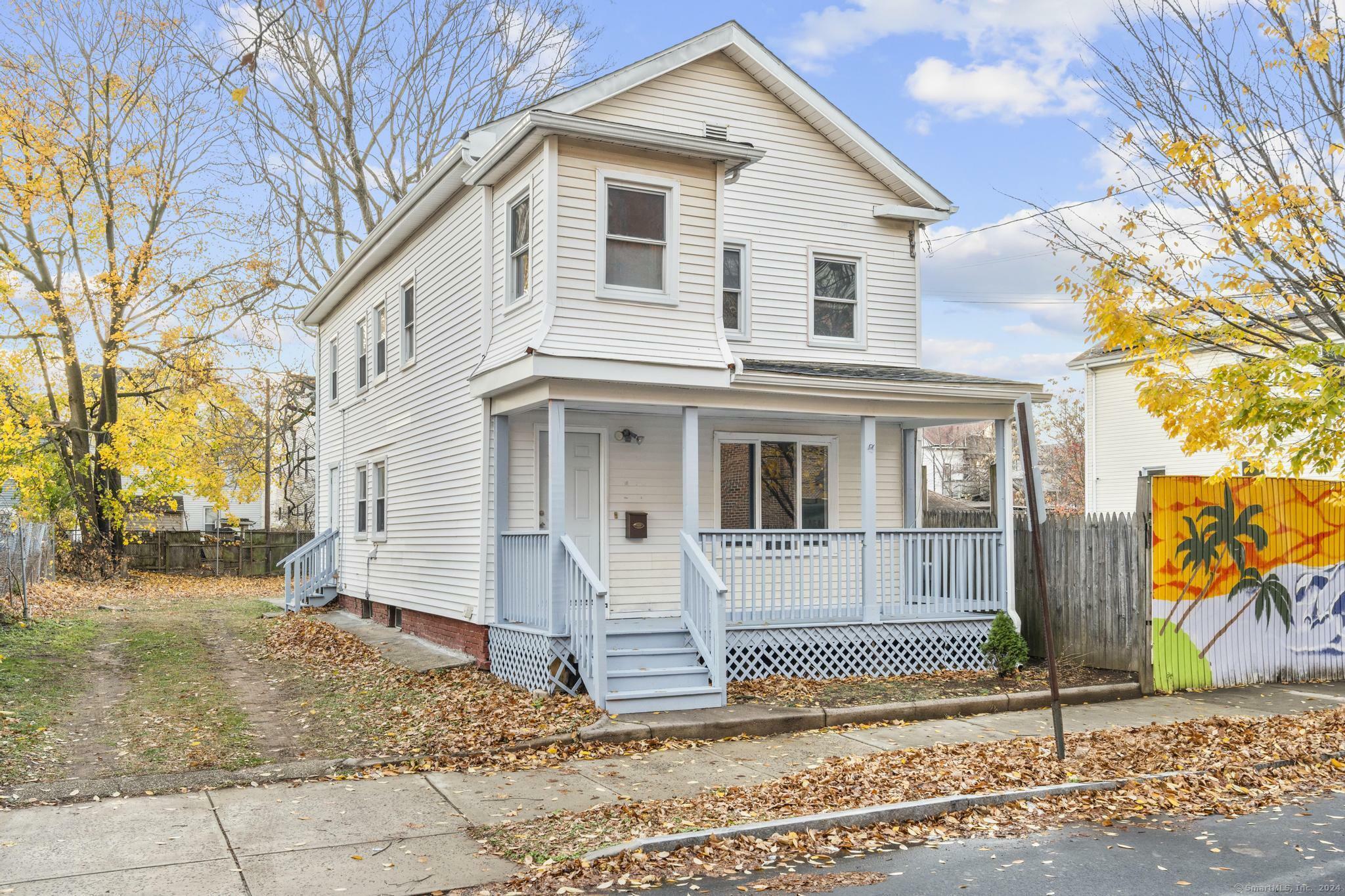 Property Photo:  58 Asylum Street  CT 06519 