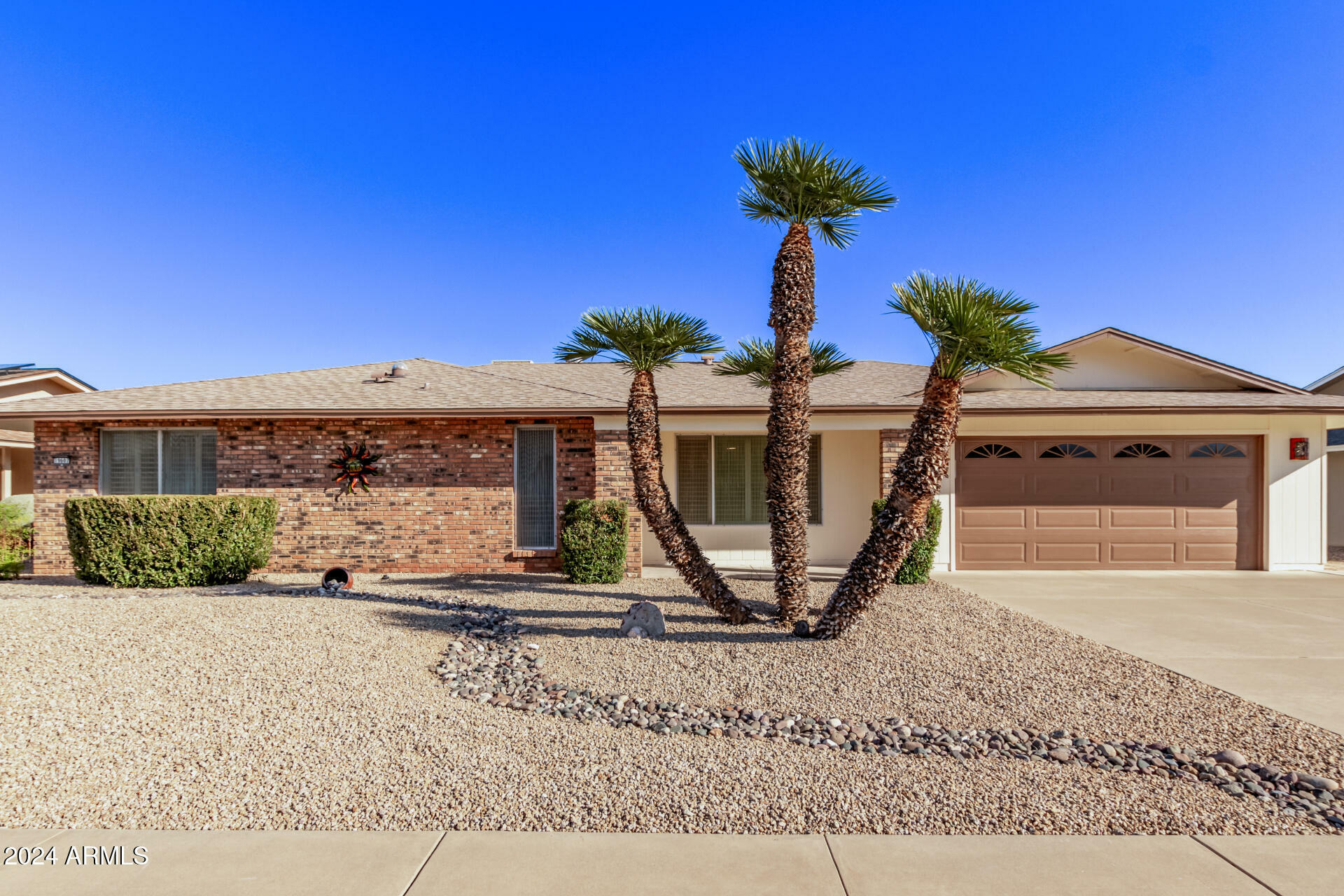 Property Photo: 19607 N Signal Butte Circle AZ 85373