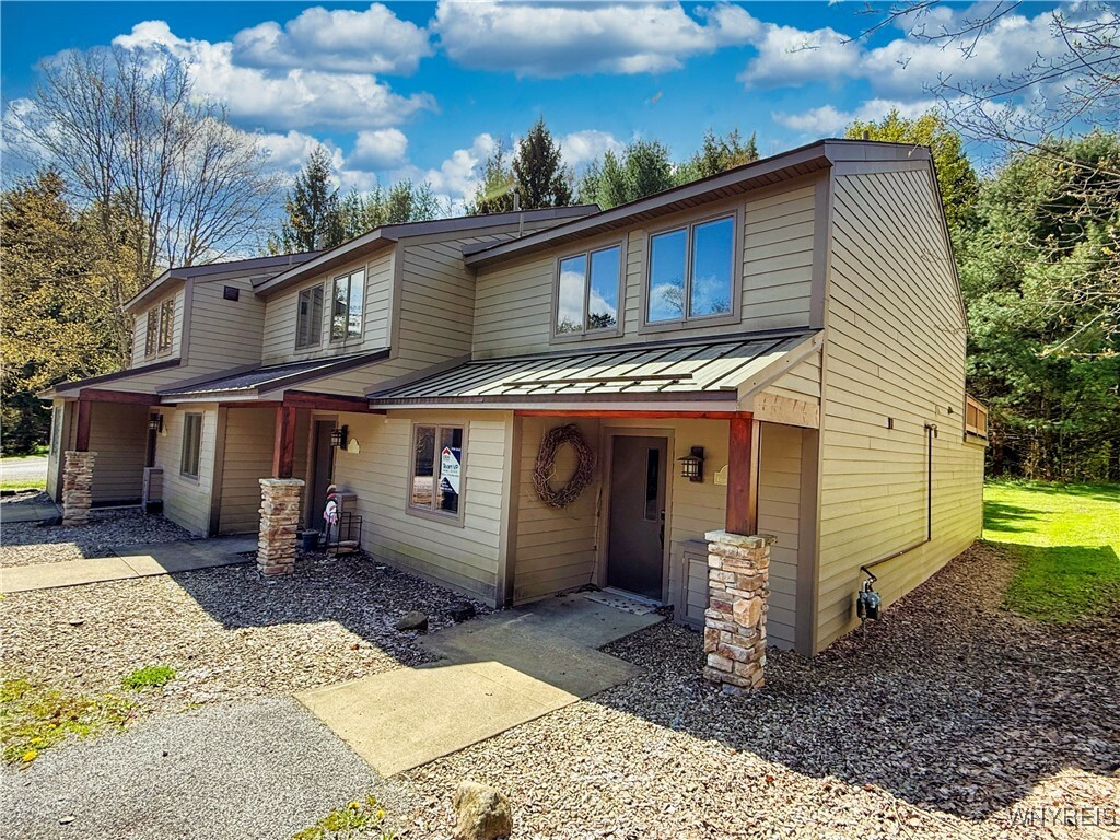 Property Photo: 3 Creekside Village NY 14731