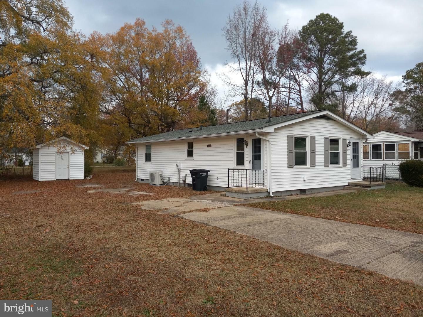 Property Photo:  347 6th Street  VA 22443 