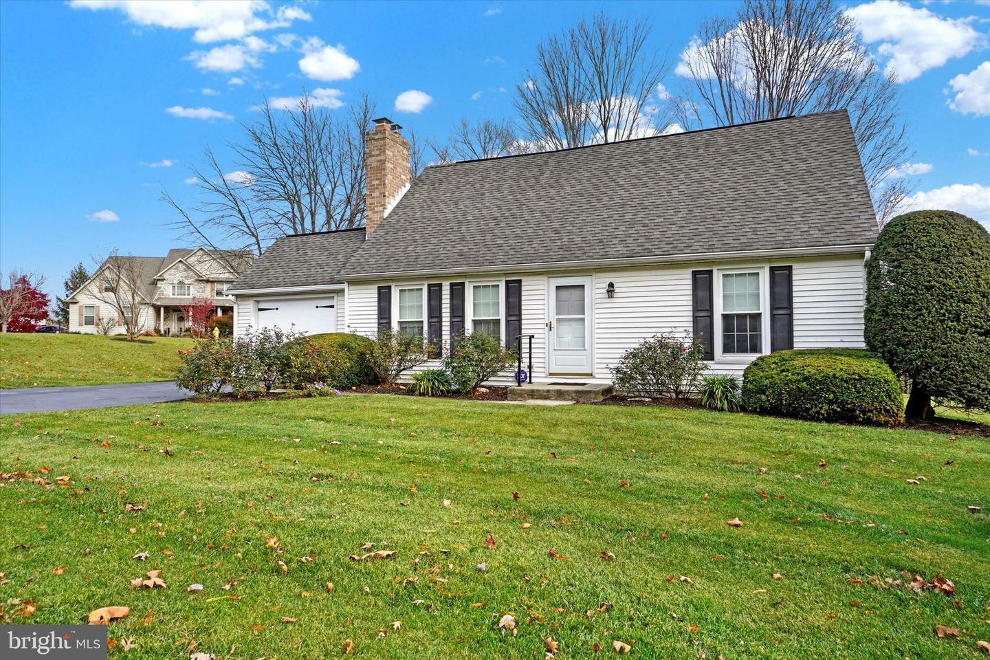 Property Photo:  15 Deerfield Lane  PA 17403 