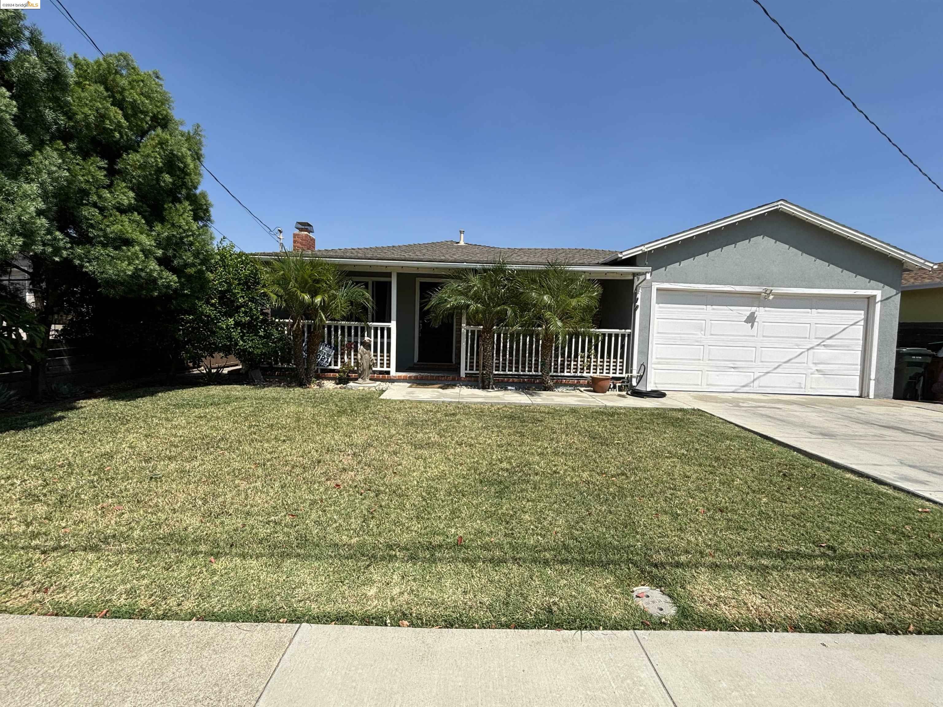 Property Photo:  241 Mariposa Dr  CA 94565 