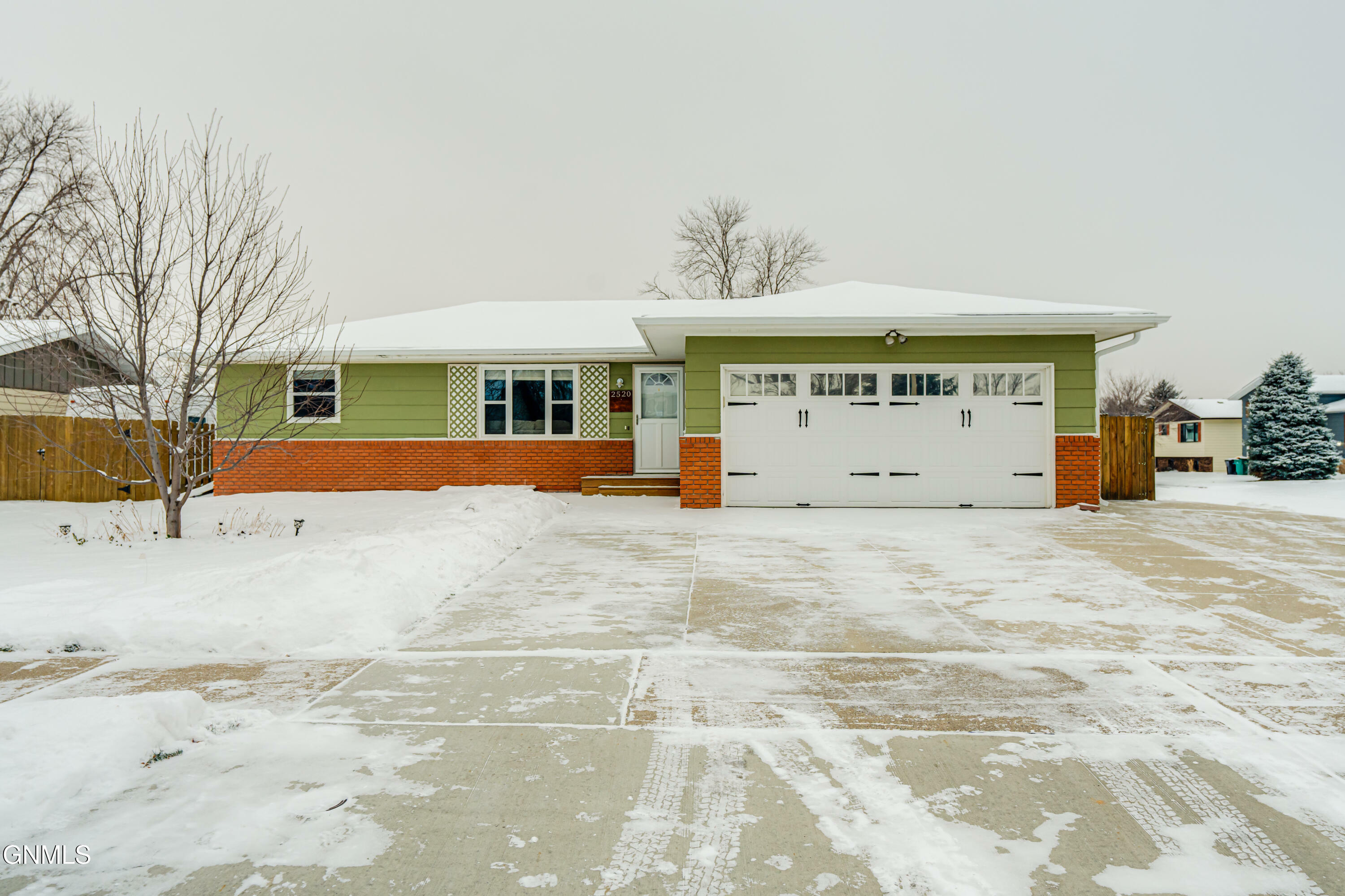 Property Photo:  2520 7th Street N  ND 58503 