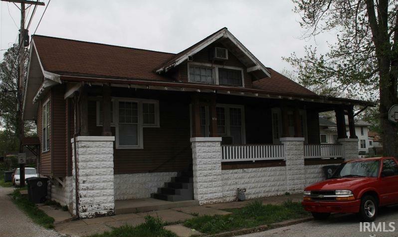 Property Photo: 959 S Grand Avenue IN 47713-2245