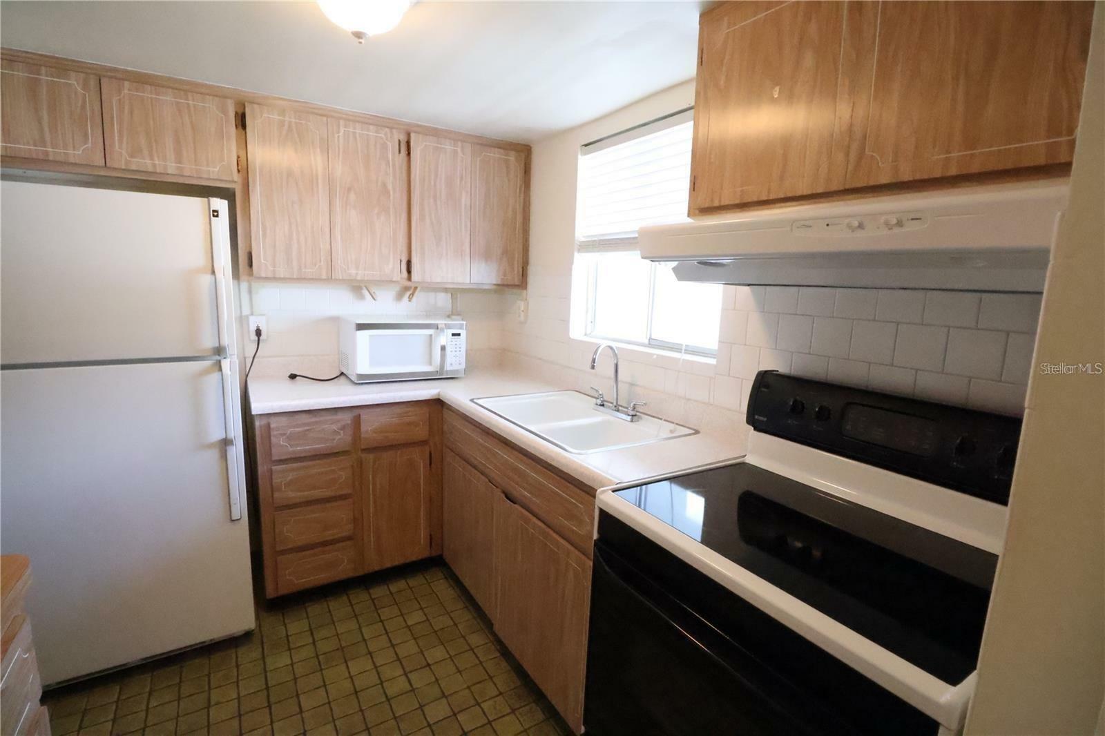 Property Photo:  5885 Todd Street E22  FL 34207 