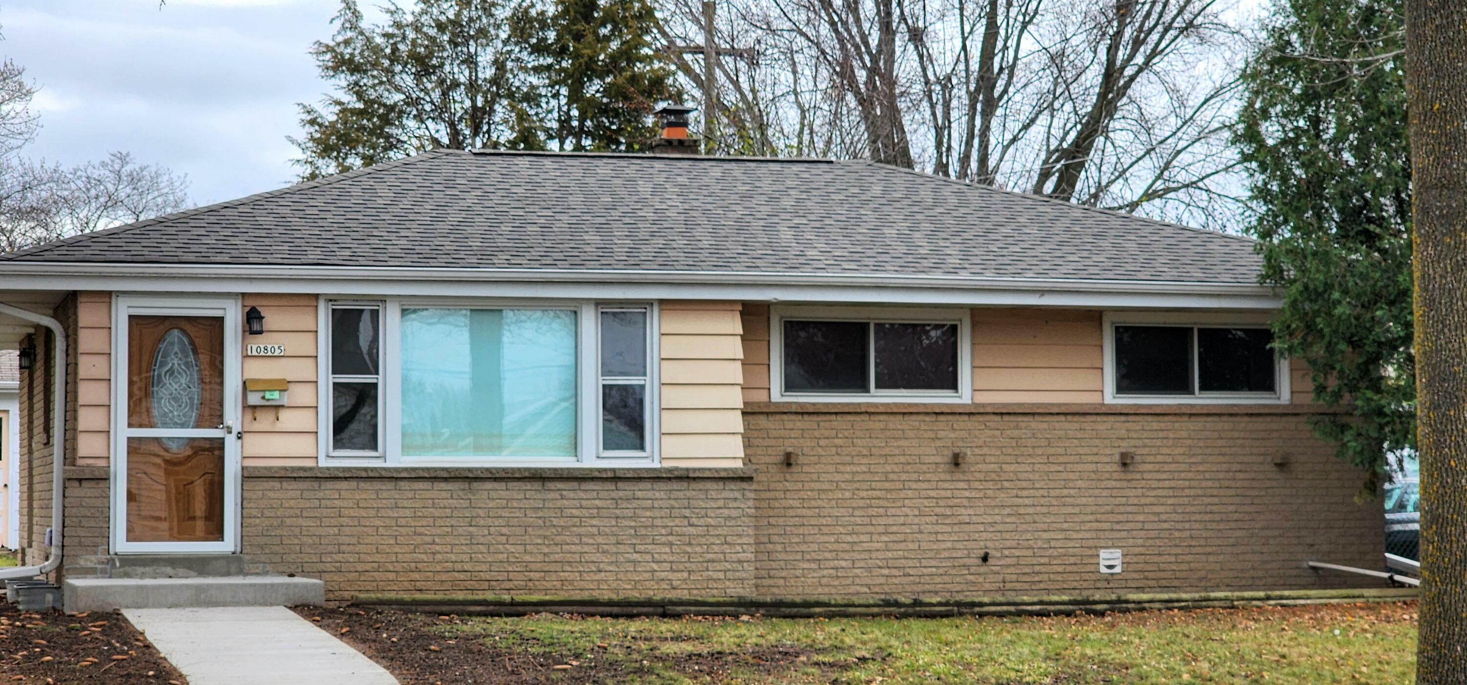 Property Photo:  10805 W Fairmount Ave  WI 53225 