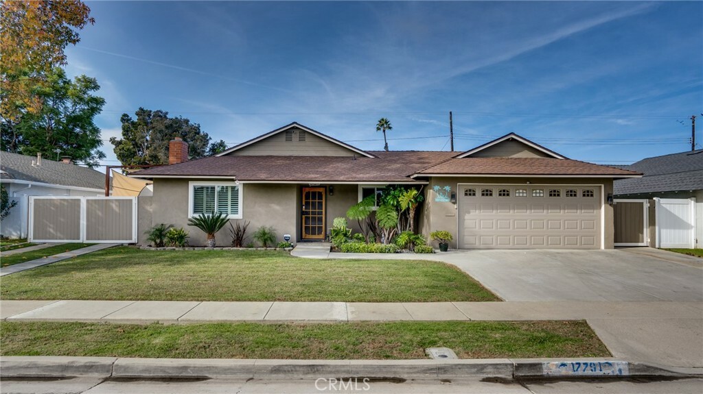 Property Photo:  17791 Oak Street  CA 92708 