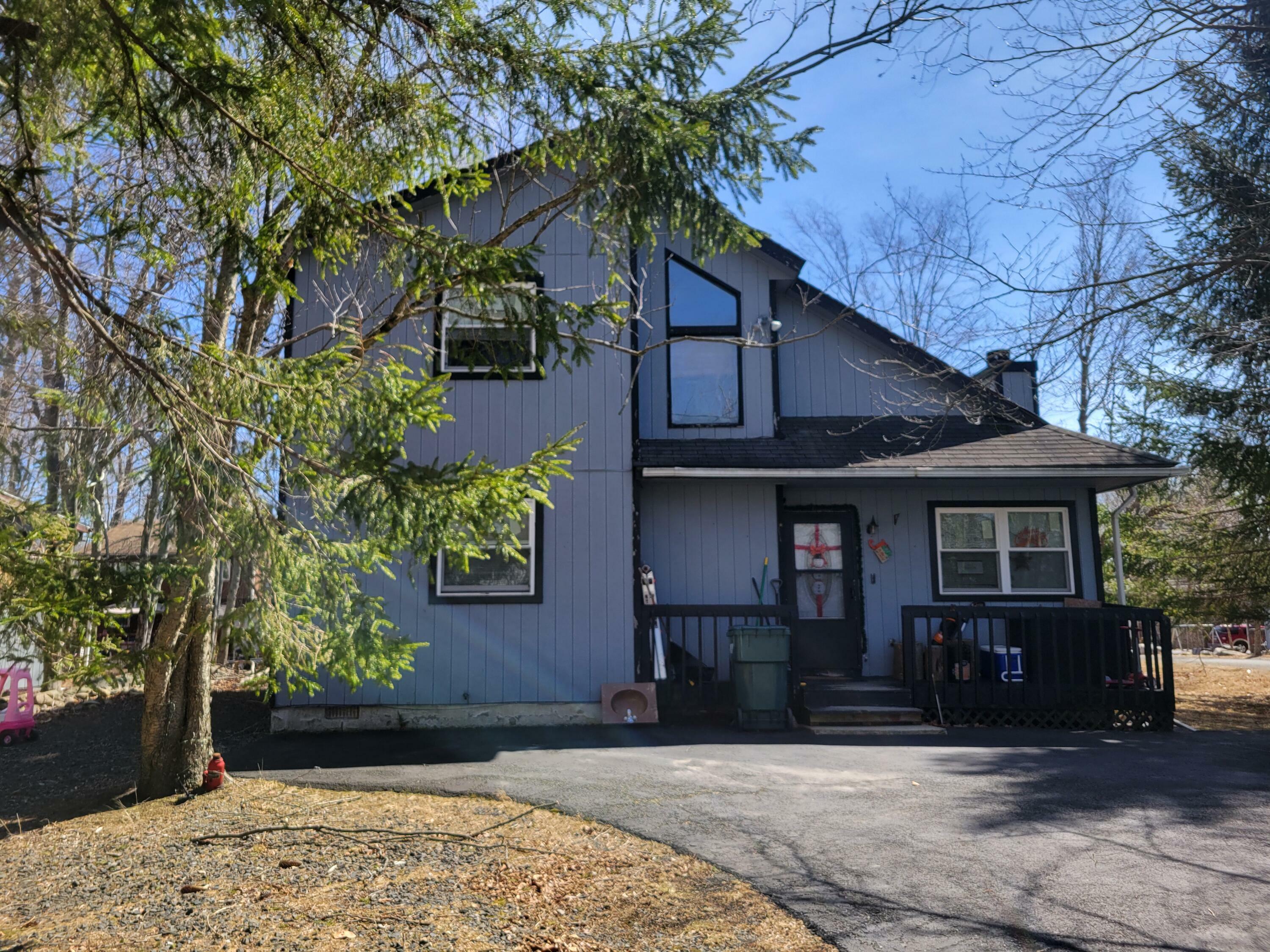 Property Photo: 6319 Ventnor Drive PA 18466