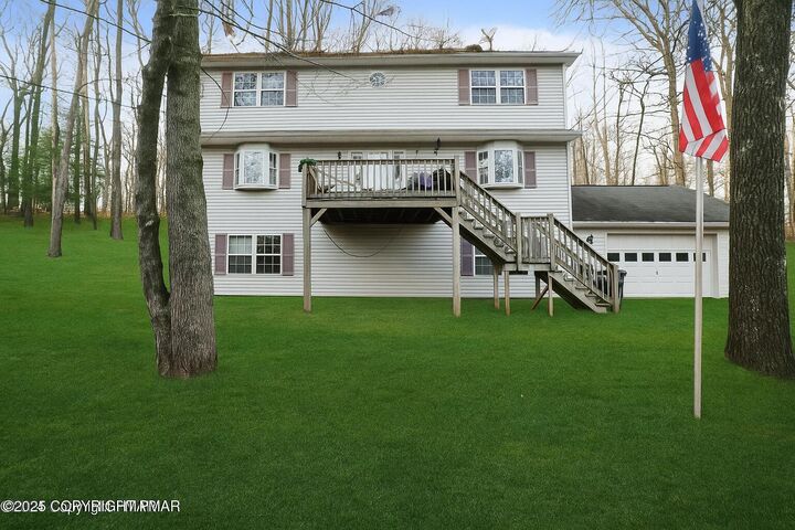 Property Photo: 295 Middle Road PA 18372