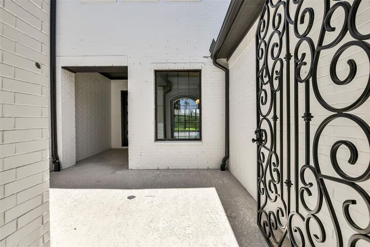 Property Photo: 12926 Whitewater Way TX 77302
