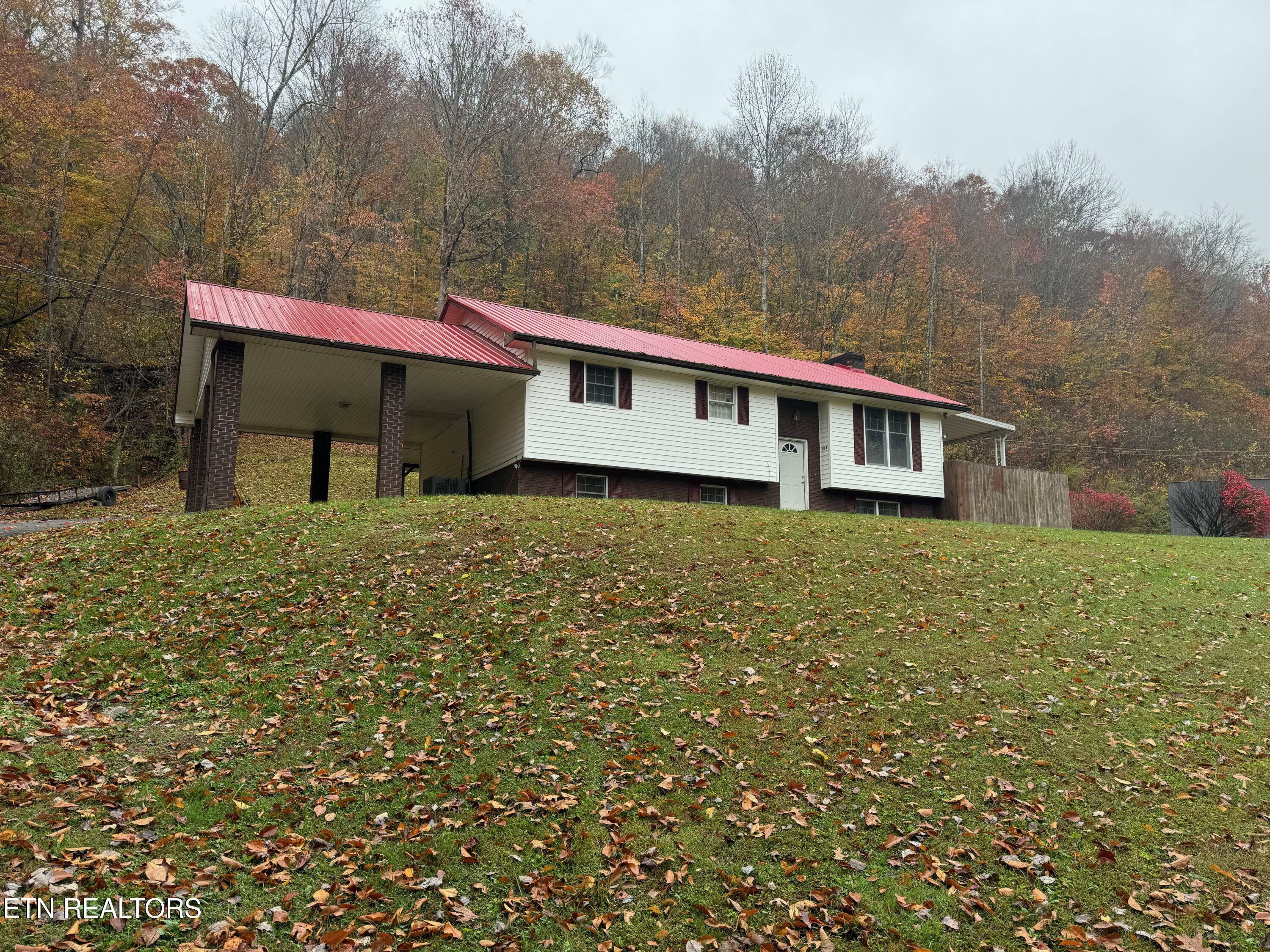 Property Photo:  215 Creech Hollow Spur  KY 40977 