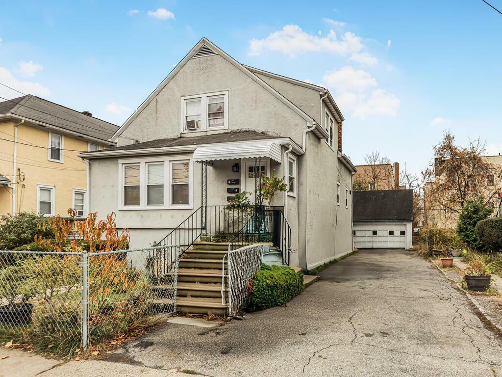 Property Photo:  8 Hadden Avenue  NY 10601 