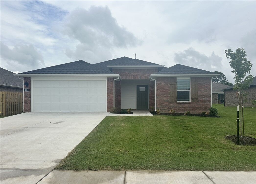 Property Photo:  203 Collie Avenue  AR 72745 