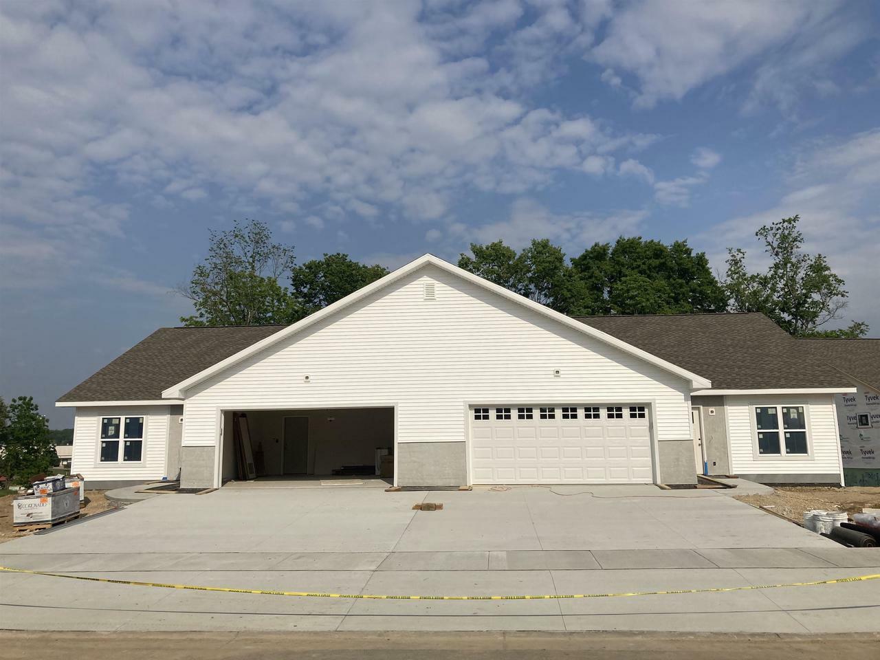 Property Photo: 1062 Armida Court WI 53959