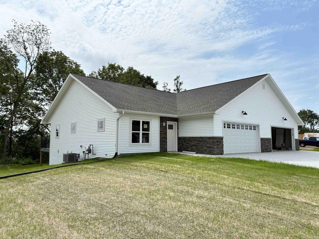 Property Photo:  1062 Armida Court  WI 53959 