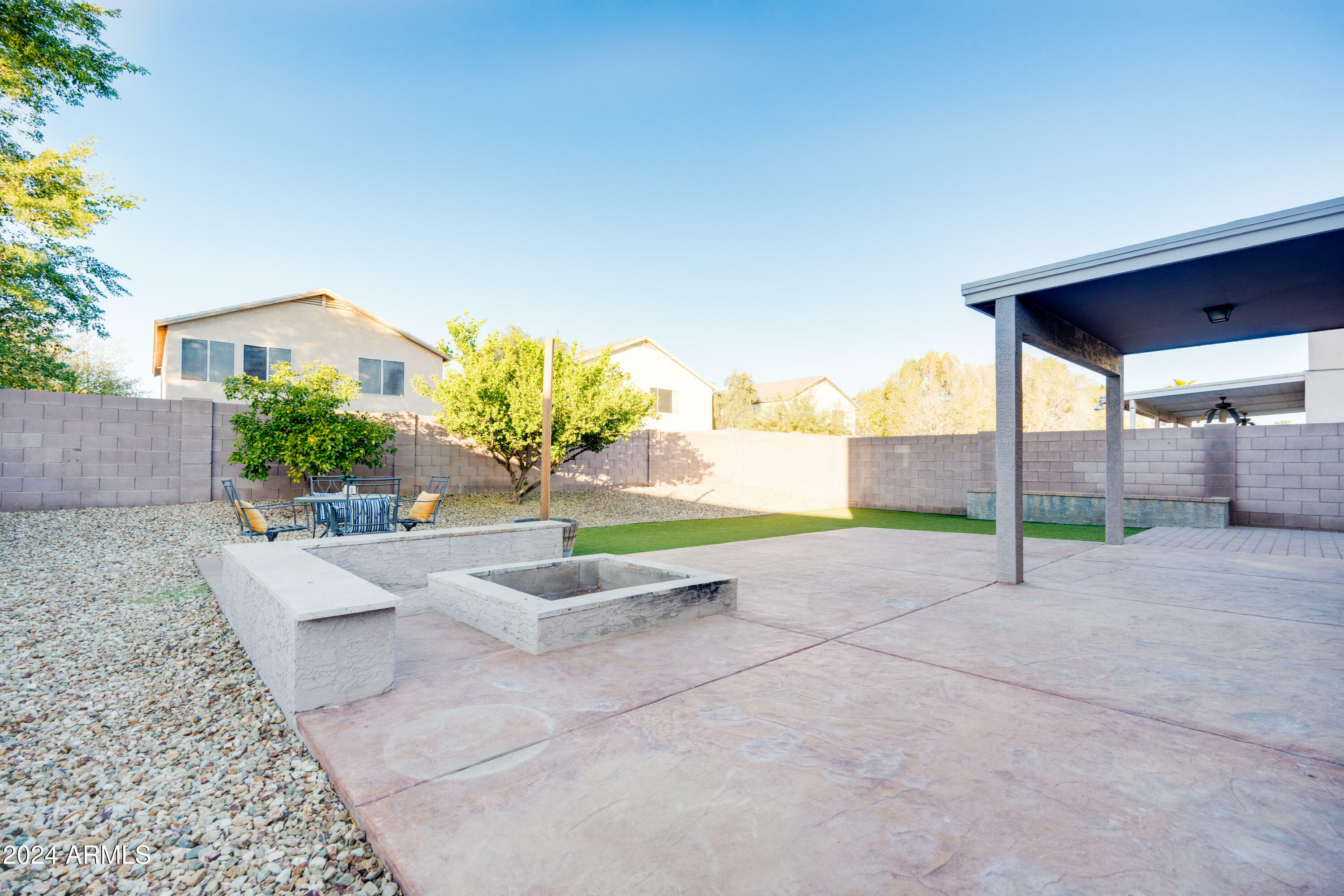 Property Photo:  2556 W Ironstone Avenue  AZ 85120 