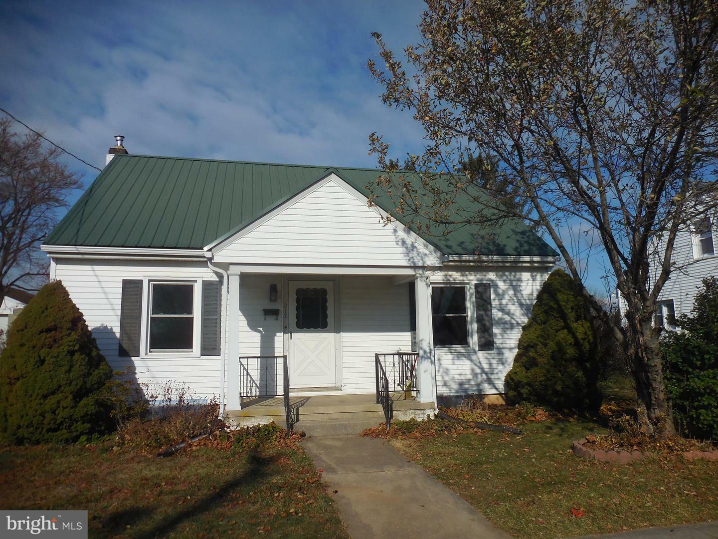 Property Photo:  217 W Walnut Street  PA 17078 