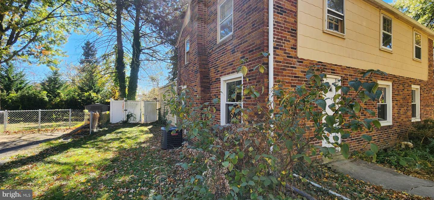 Property Photo:  1609 Carlisle Road  PA 17011 