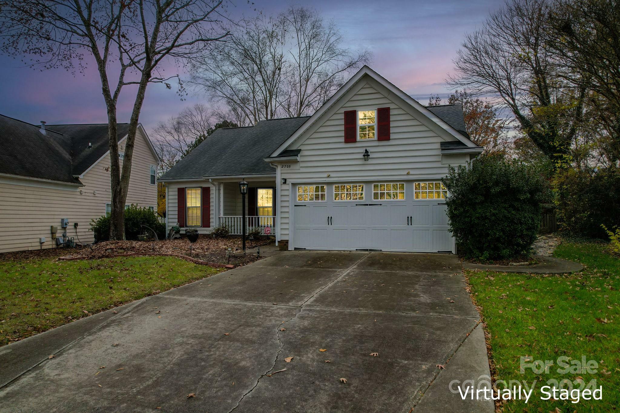 Property Photo:  2705 Towhee Court  NC 28269 