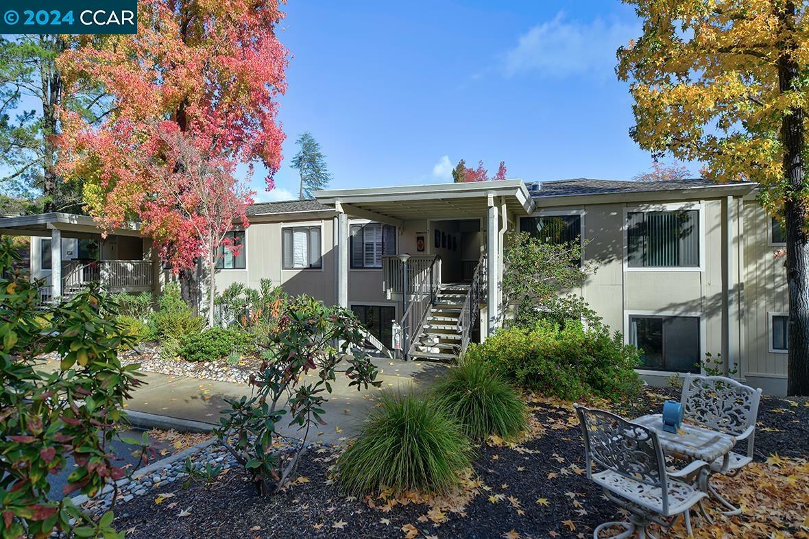 Property Photo:  1601 Oakmont Dr 6  CA 94595 