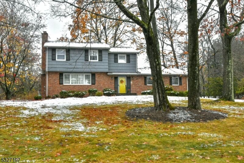 Property Photo: 40 Sparrowbush Rd NJ 07458