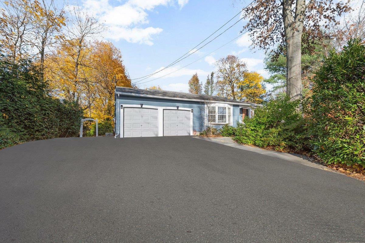 Property Photo:  93 Ridgeway Avenue  NY 11733 