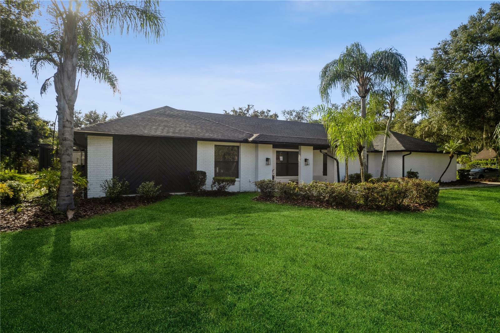 Property Photo: 15909 Amberly Drive FL 33647