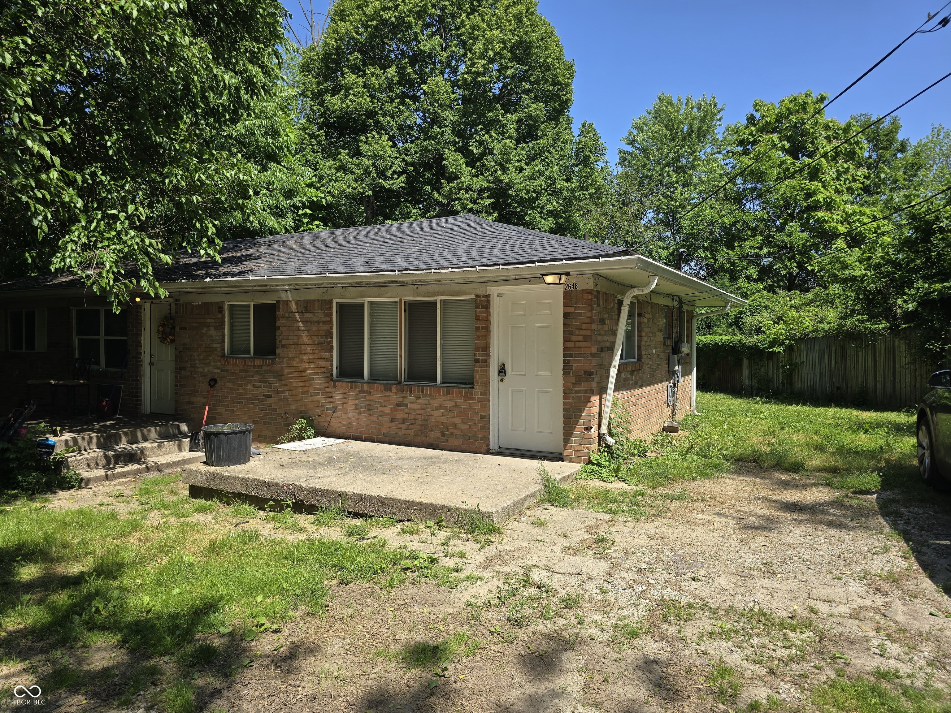 Property Photo:  2646 E Bradbury Avenue  IN 46203 