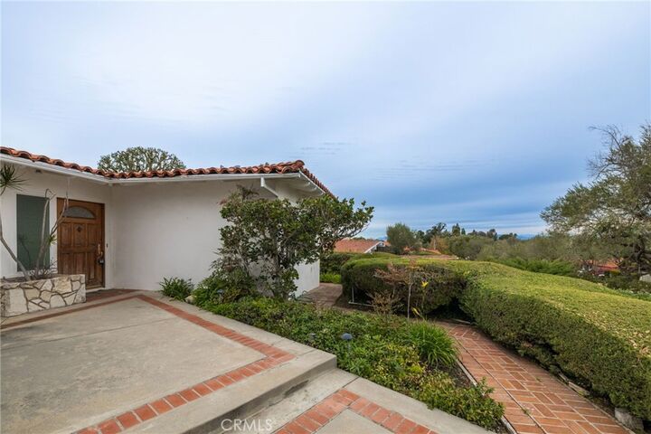Property Photo: 2432 Via Sonoma CA 90274