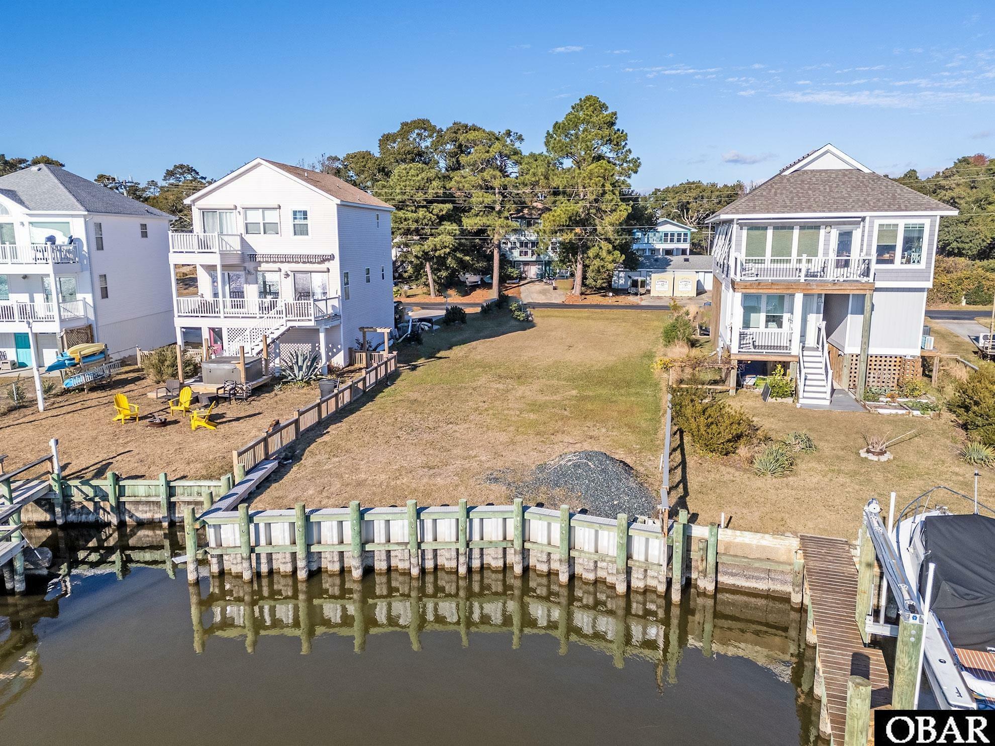 Property Photo:  805 Harbour View Drive  NC 27948 