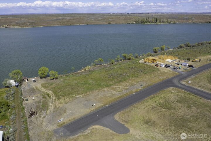 Property Photo:  4 Road  6.3  NE  WA 98837 