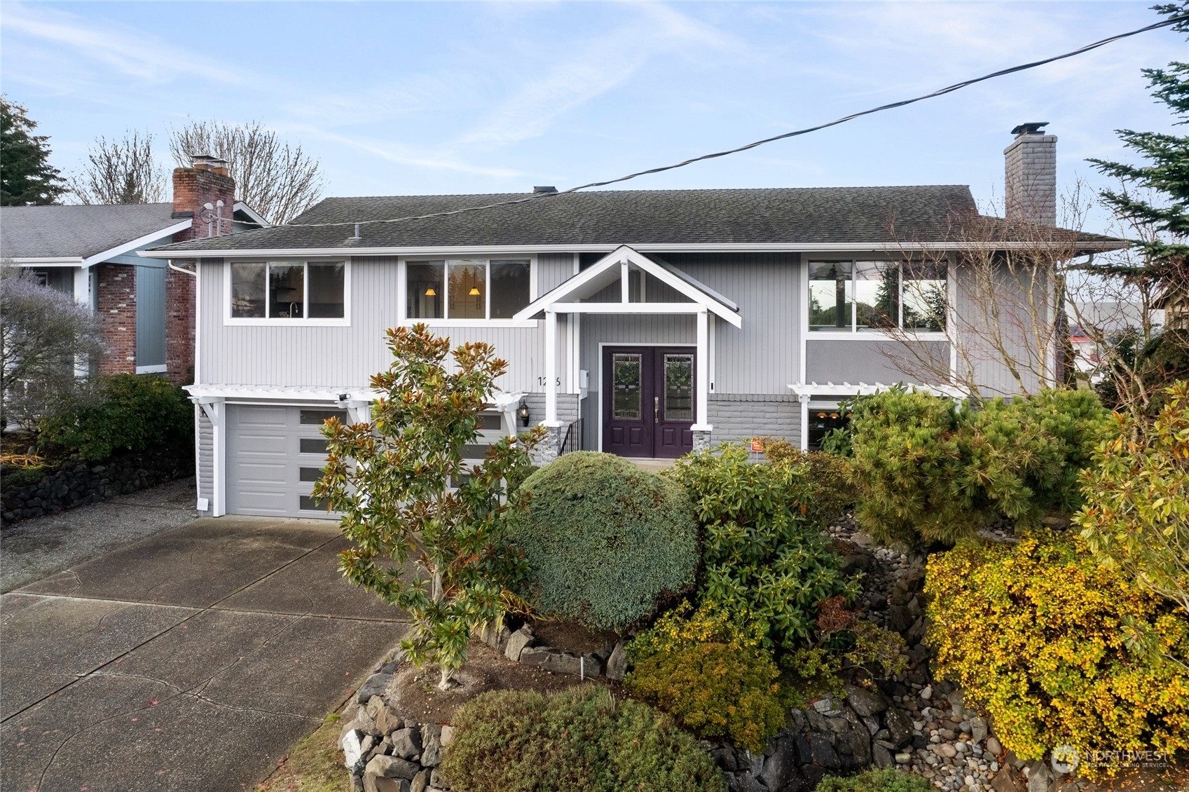 Property Photo:  1246 S Meyers  WA 98465 