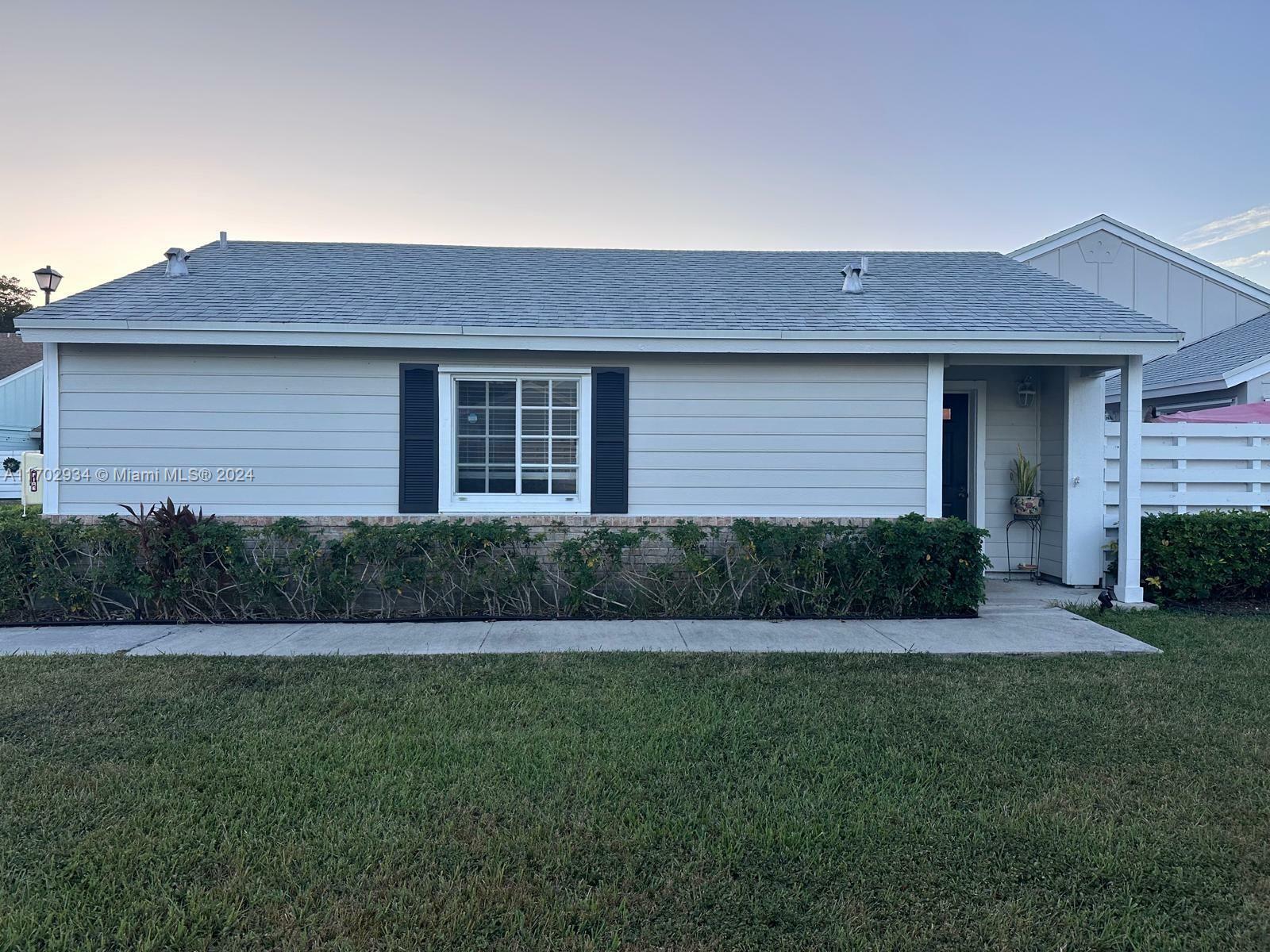 Property Photo:  13796 SW 149th Cir Ln 3-70  FL 33186 