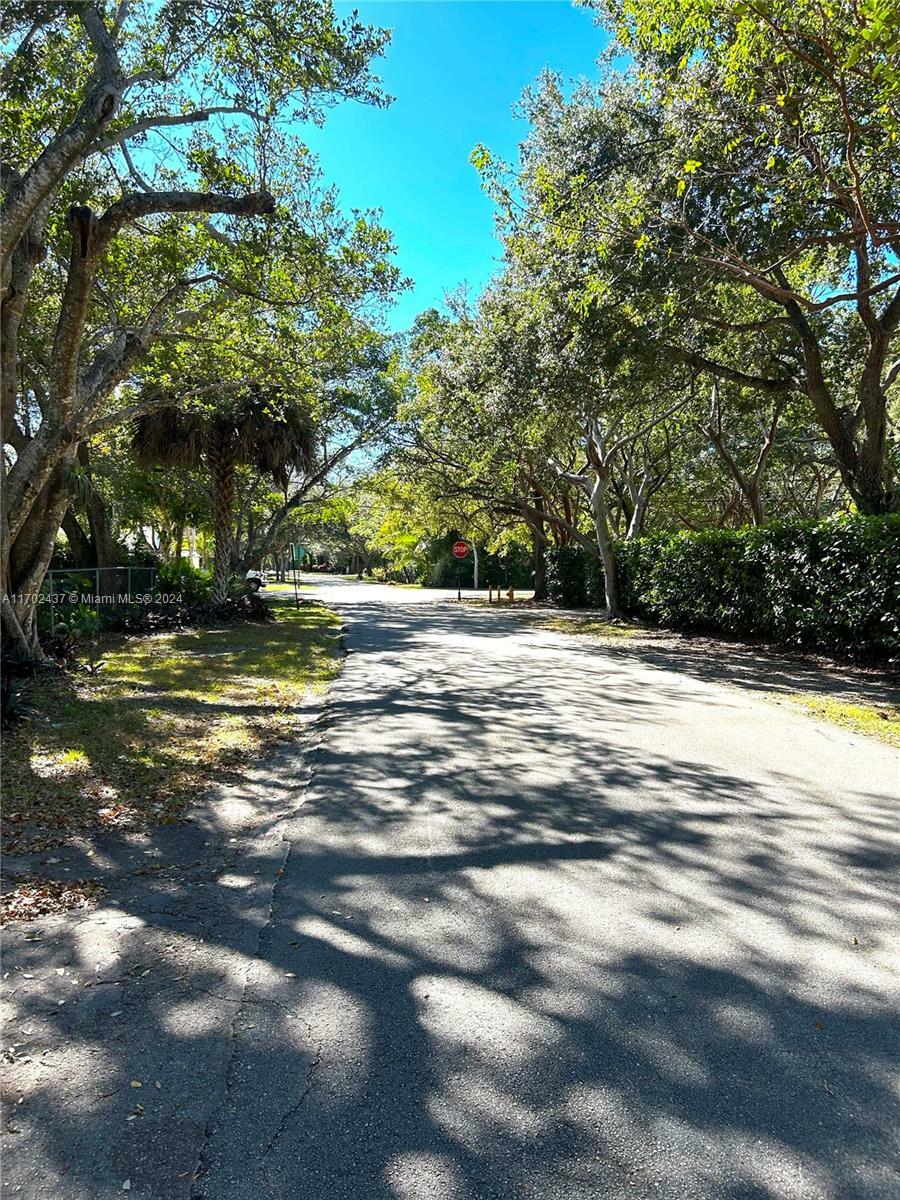 Property Photo:  12725 SW 80th Ave  FL 33156 