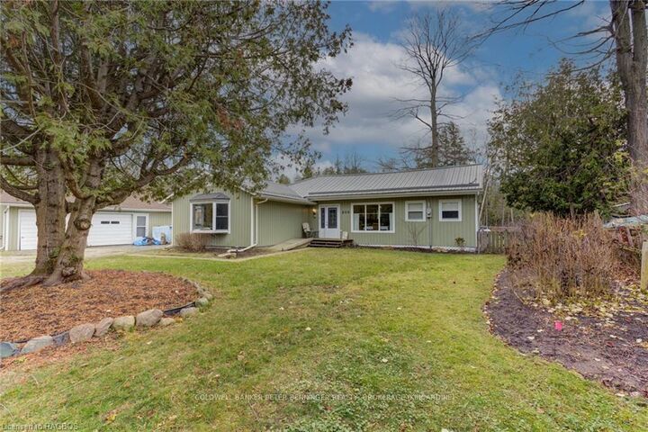 205 London Road  Huron-Kinloss ON N2Z 2X3 photo