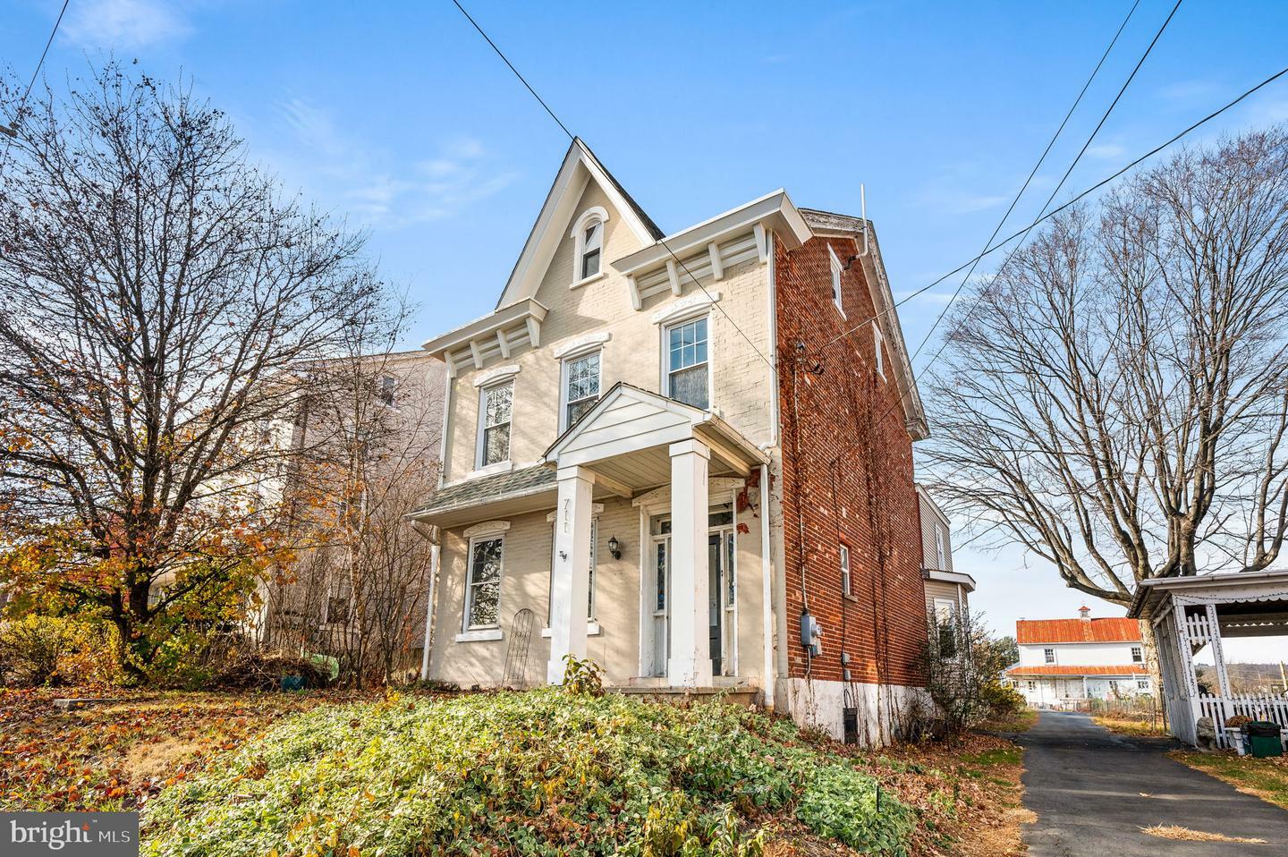 Property Photo:  711 N Reading Avenue  PA 19512 